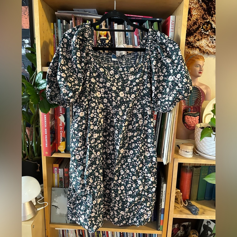 Old Navy Green and Black Smocked Dress